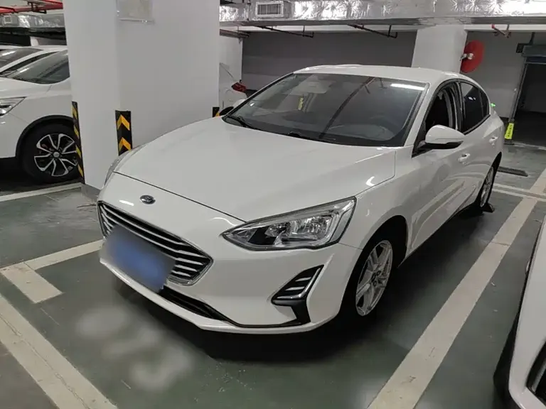 Ford Focus Sedan 1.5 L Auto Sharp Leap CN-V