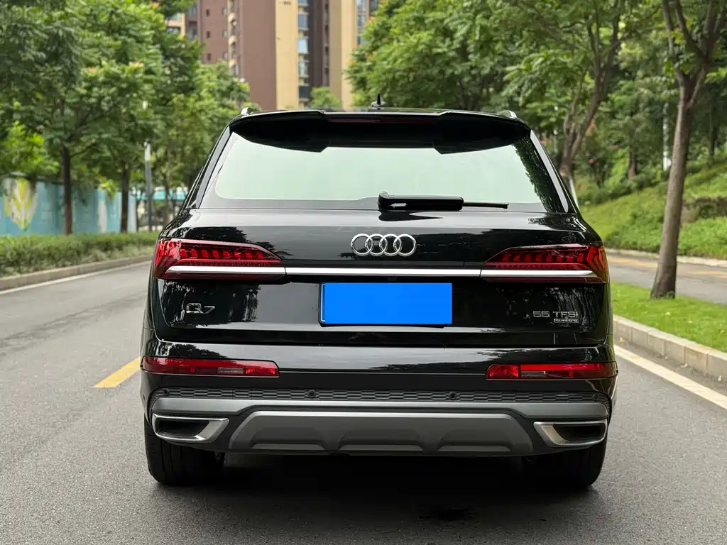 Audi Q7 55 TFSI quattro S line Sport