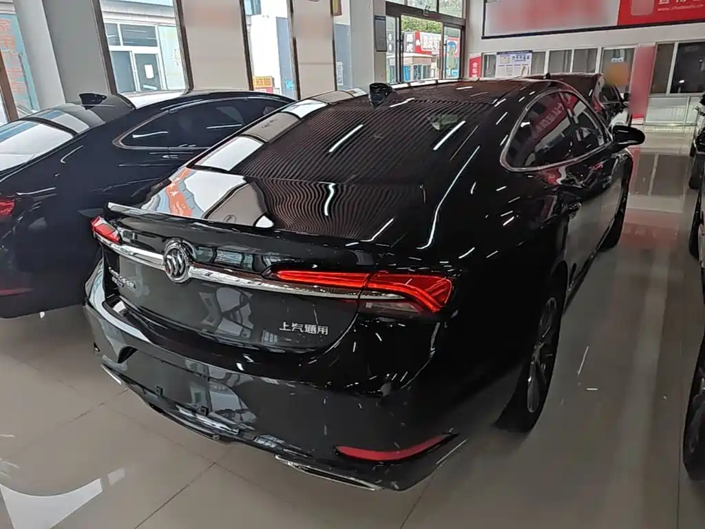 LaCrosse 652 T Luxury
