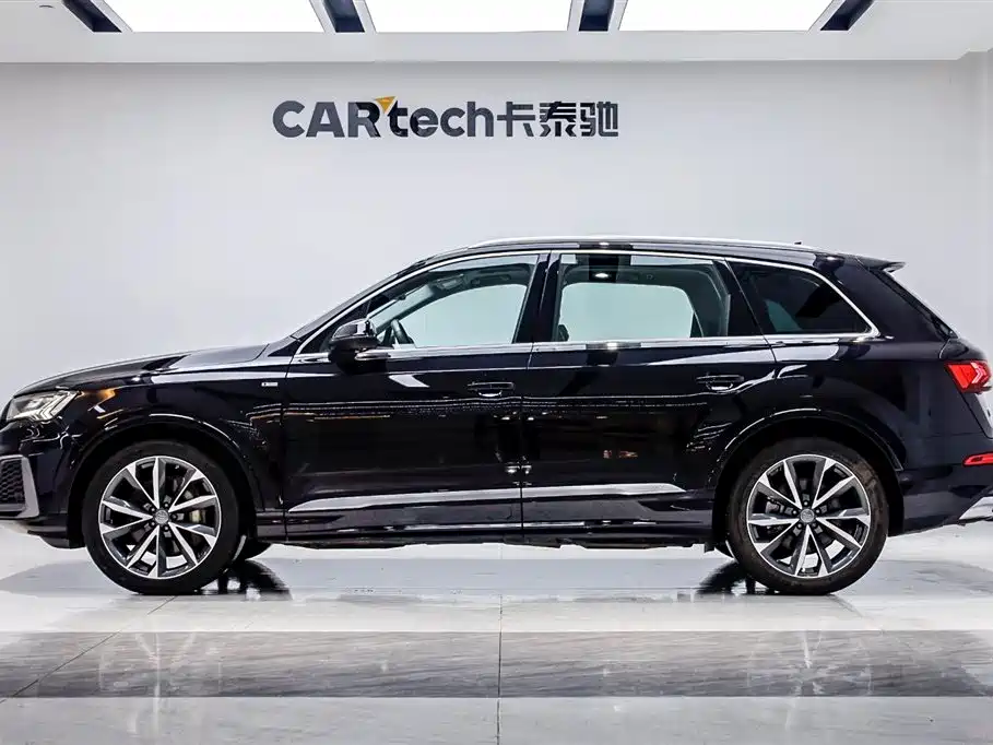 Audi Q7 55 TFSI quattro S line Sport