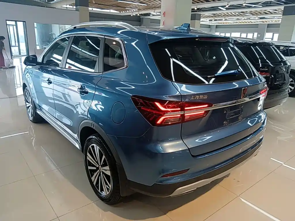 Roewe RX5 20 T 2 WD Auto Ali Connected Platinum