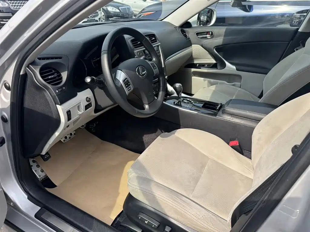 Lexus IS 250 Sport