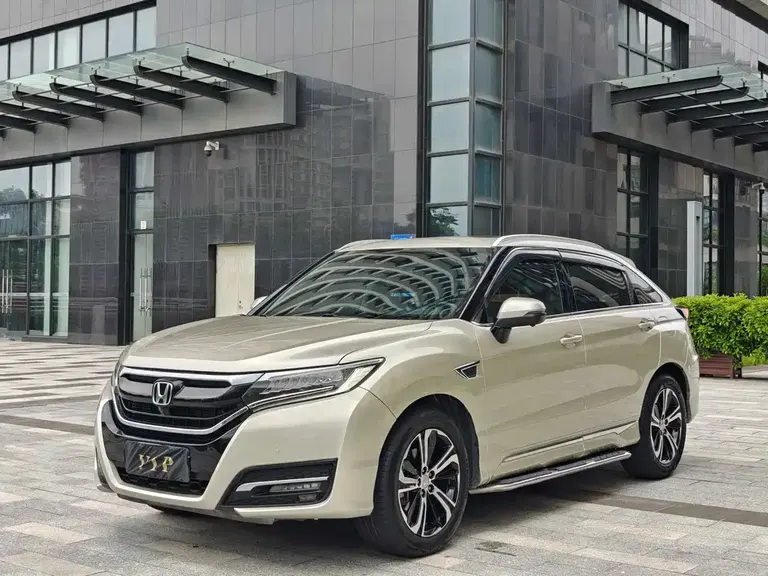 Honda UR-V 370 TURBO 2 WD Distinguished CN-V