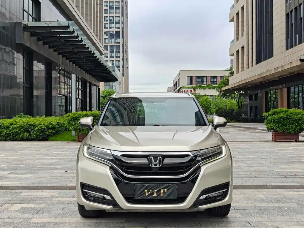 Honda UR-V 370 TURBO 2 WD Distinguished CN-V