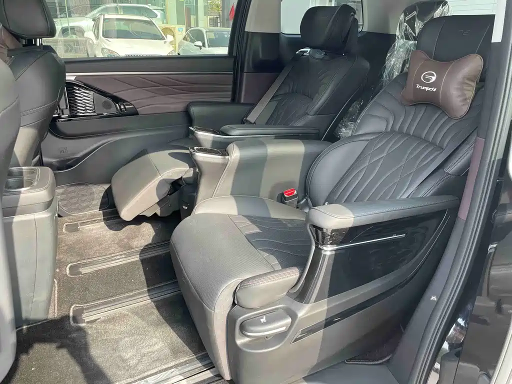GAC Trumpchi M8 Master Series 400 T Distinguished