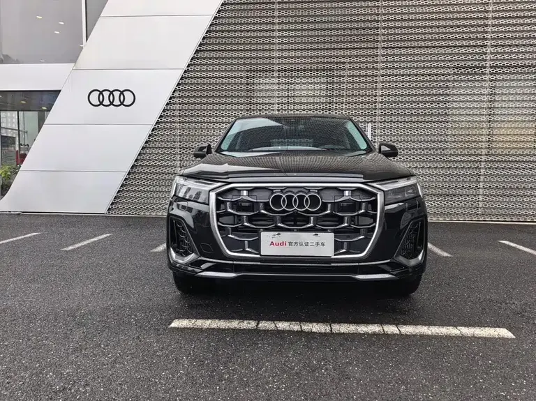 Audi Q7 55 TFSI quattro S line Sport