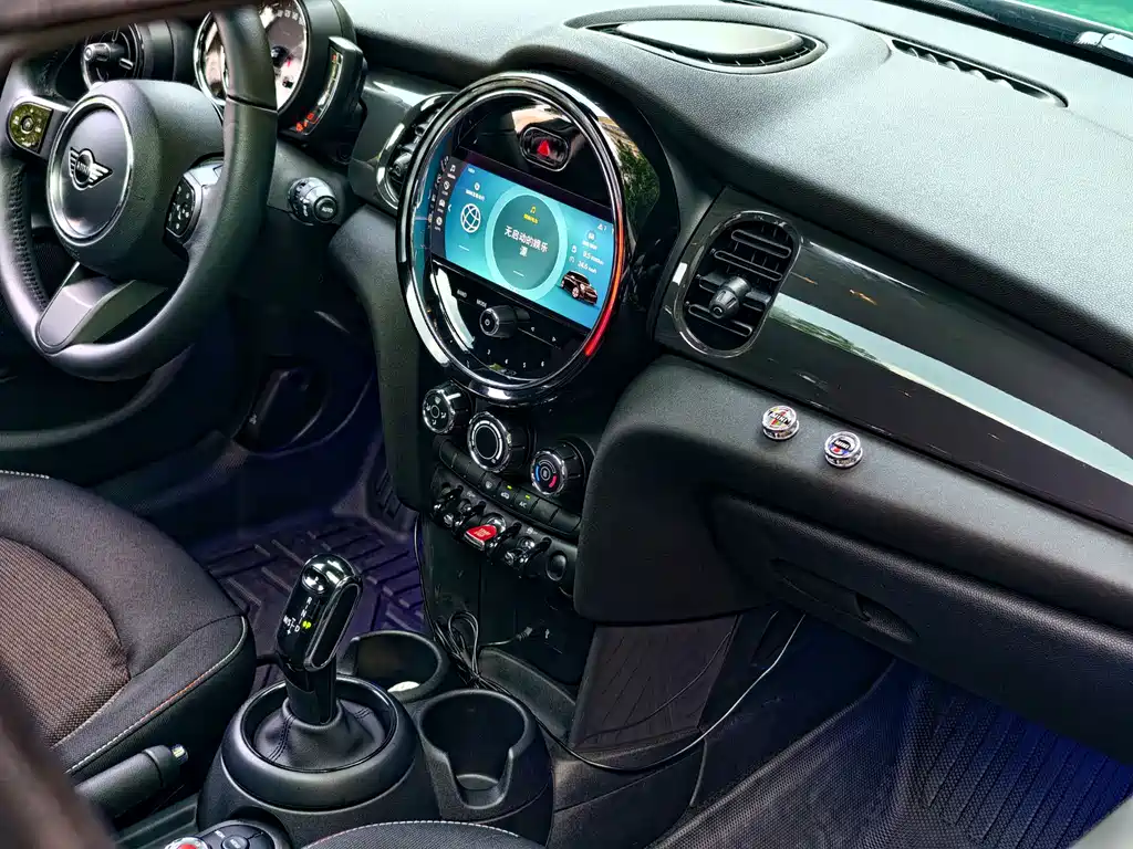 MINI 1.5 T ONE 5-door