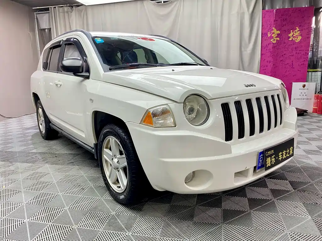 Compass (Import) 指南者进口 2011款 2.4 L 四驱舒适版