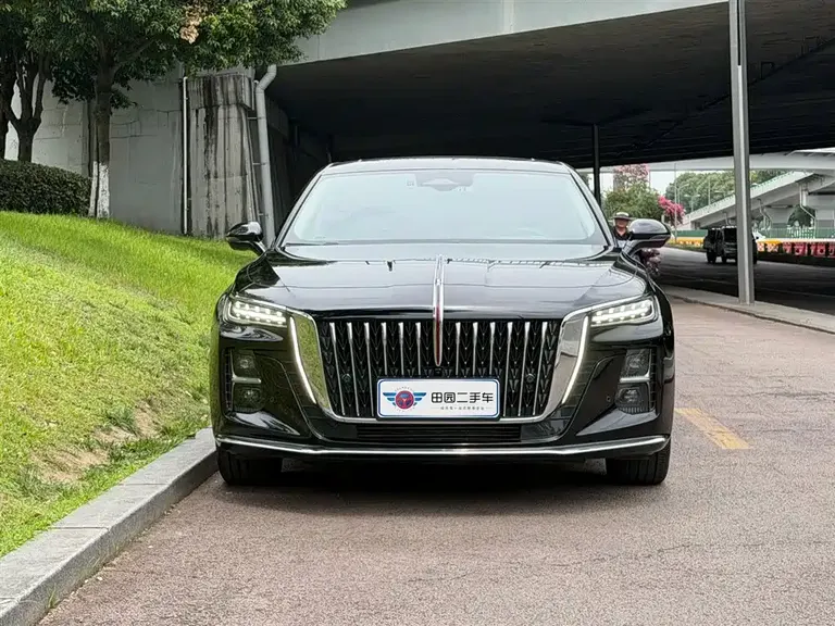Hongqi H5 2.0 T Auto Connected Flagship