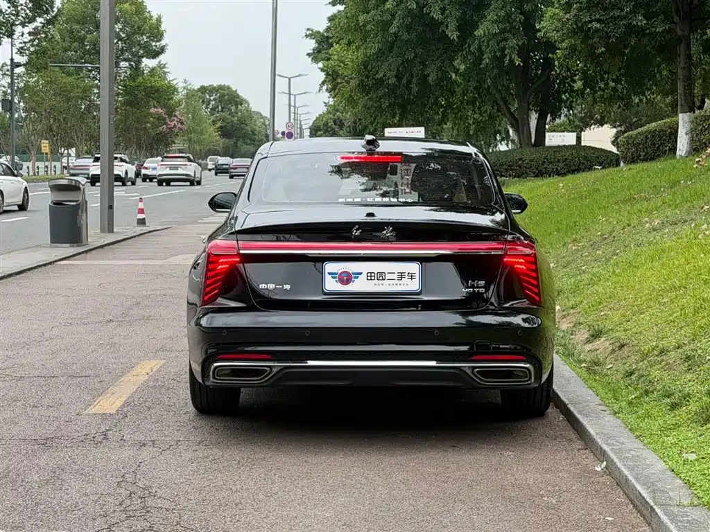 Hongqi H5 2.0 T Auto Connected Flagship