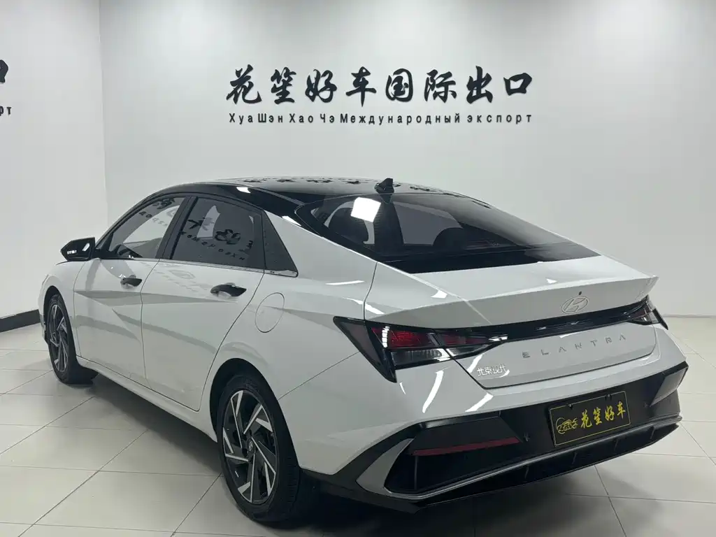 Elantra 1.5 L CVT GLX Elite