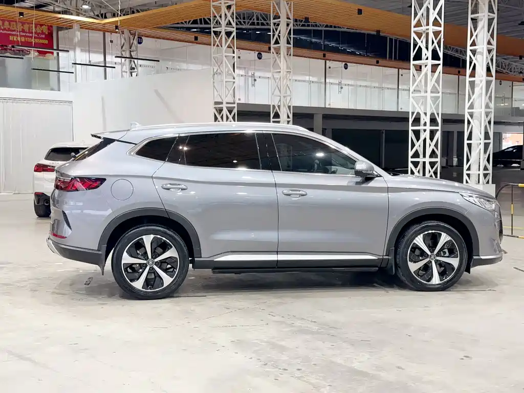 Song PLUS NEV DM-i 100 KM 4 WD Flagship PLUS