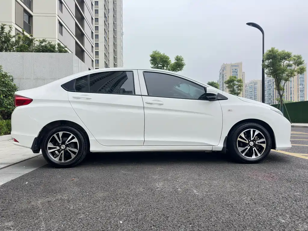 City 1.5 L CVT Comfort