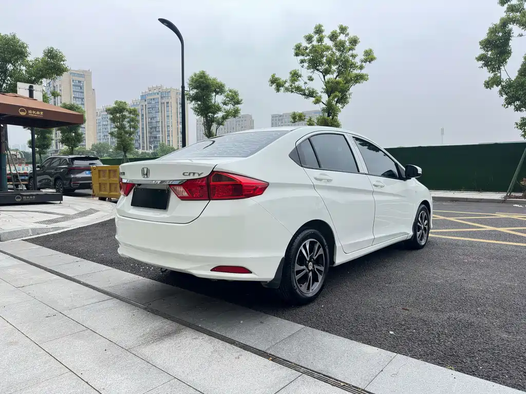 City 1.5 L CVT Comfort