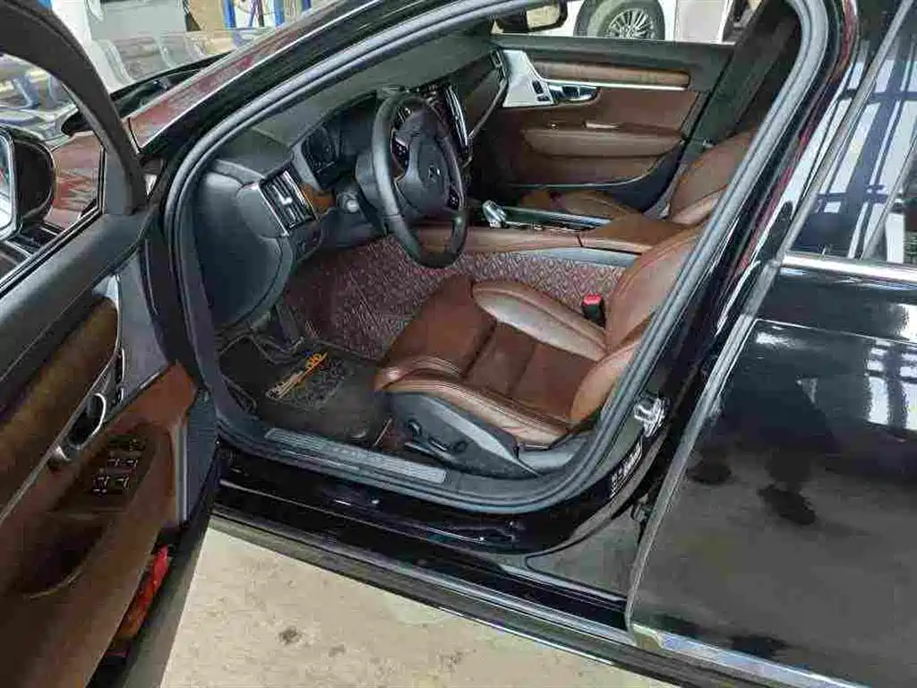 Volvo S90 B5 Smart Grace Luxury