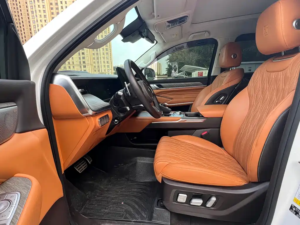 Tank 500 3.0 T Sport Realm 5-seat