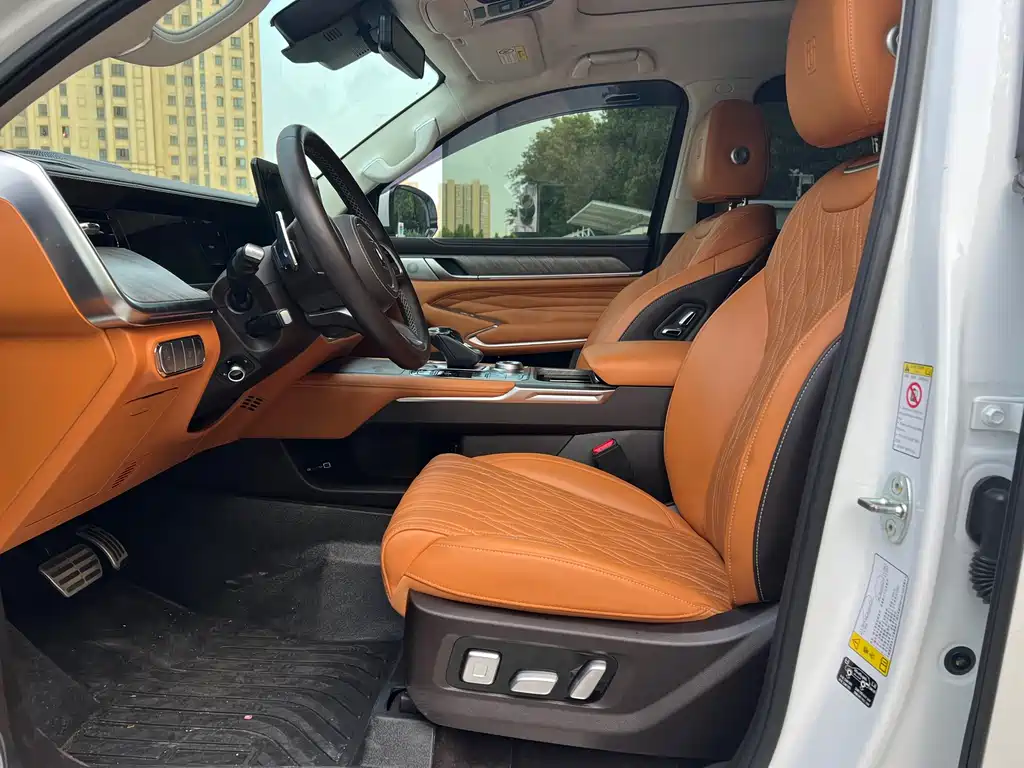 Tank 500 3.0 T Sport Realm 5-seat
