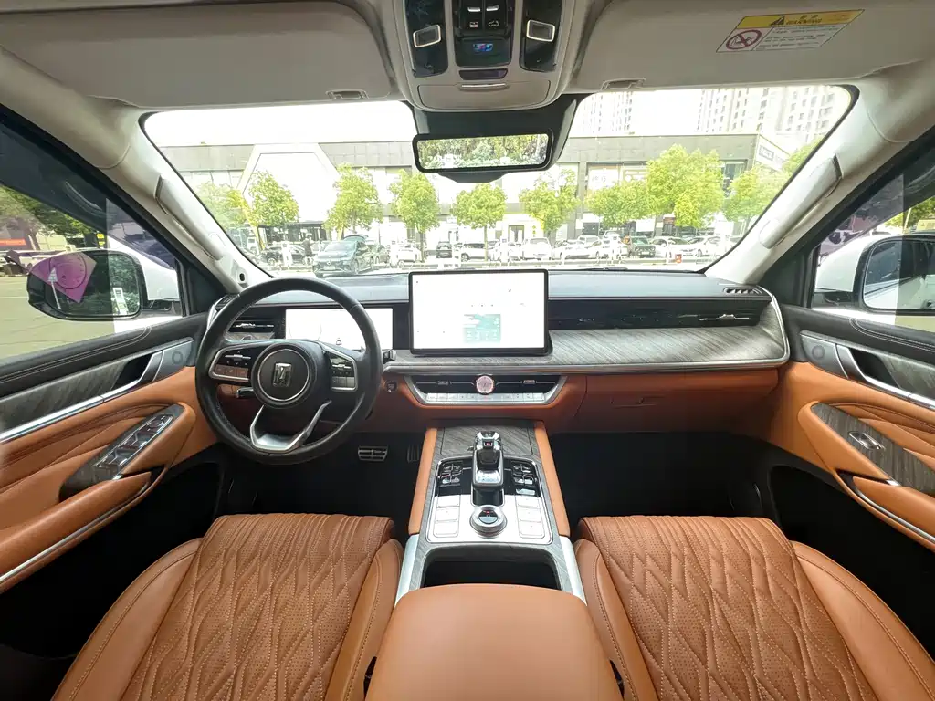 Tank 500 3.0 T Sport Realm 5-seat