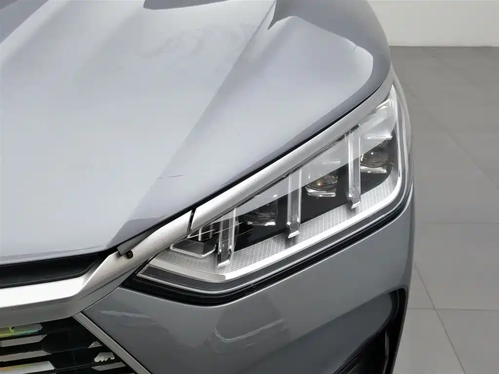 Song PLUS 1.5 T Auto Flagship