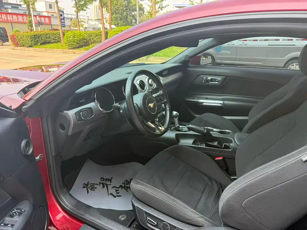 Mustang 2.3 T Sport