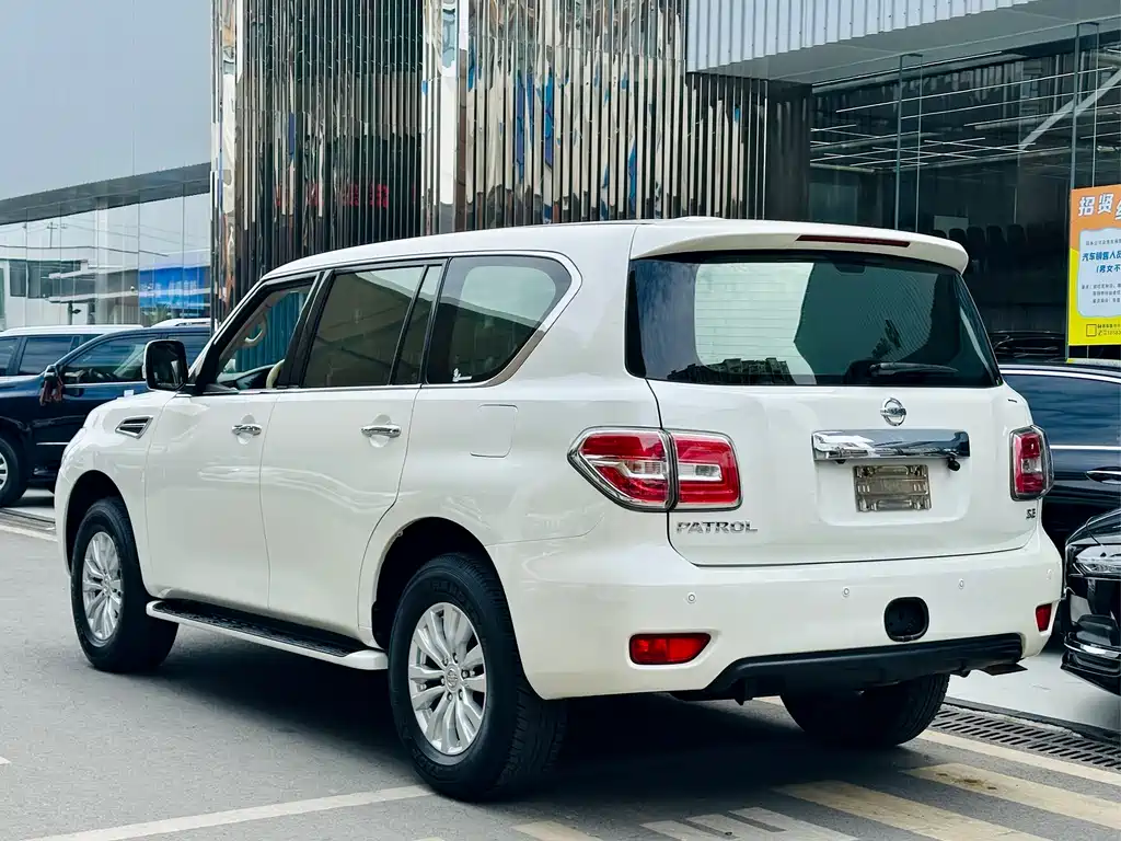 Patrol 4.0 L Platinum