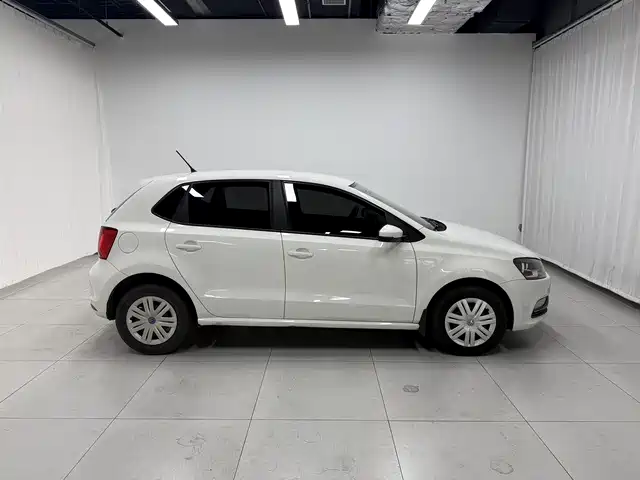 Polo 1.4 L Auto Style