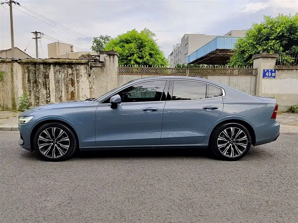 Volvo S60 B4 Smart Vision Luxury