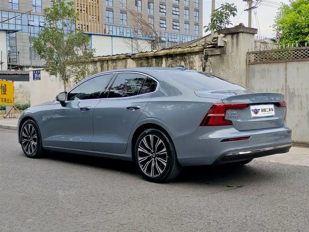 Volvo S60 B4 Smart Vision Luxury