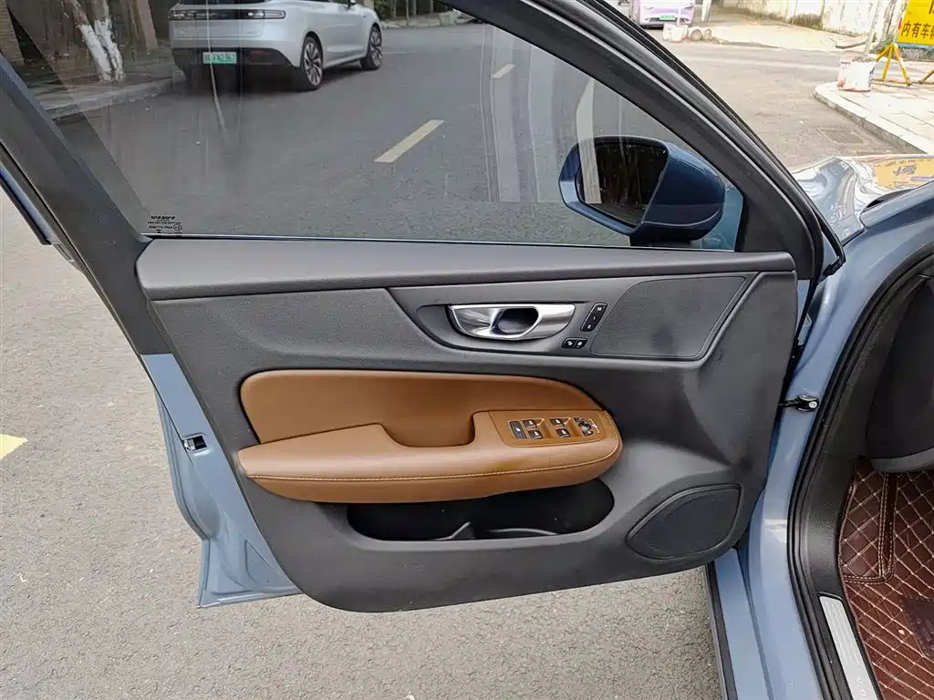 Volvo S60 B4 Smart Vision Luxury