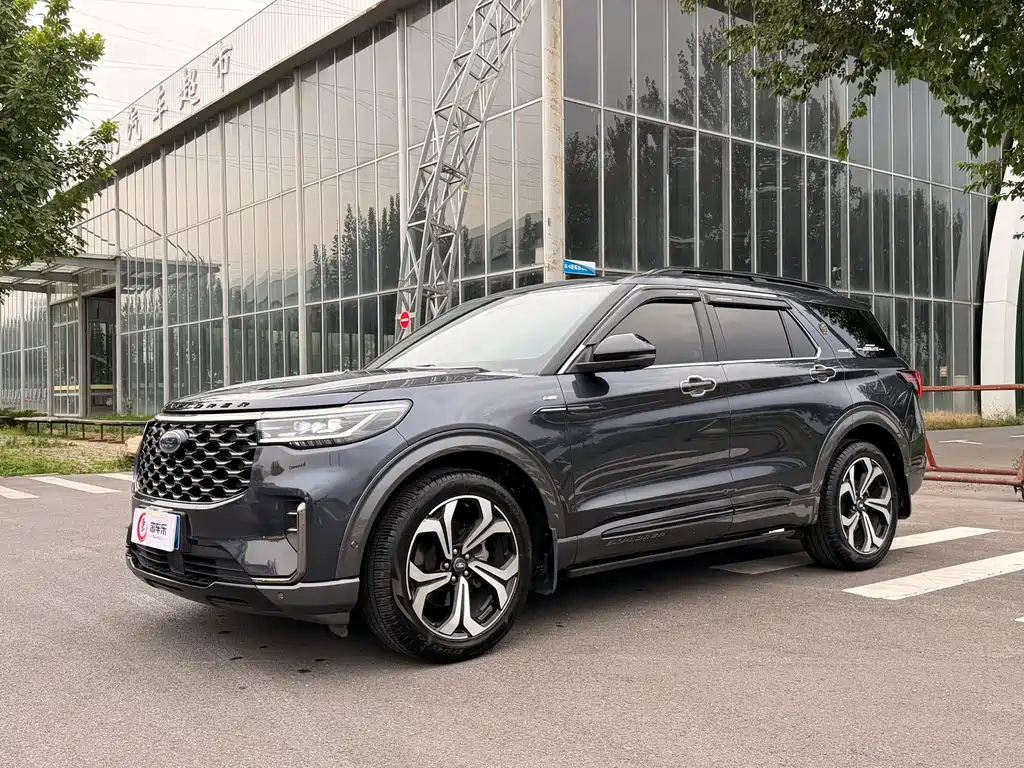 Explorer EcoBoost 285 4 WD ST-LINE 7-seat