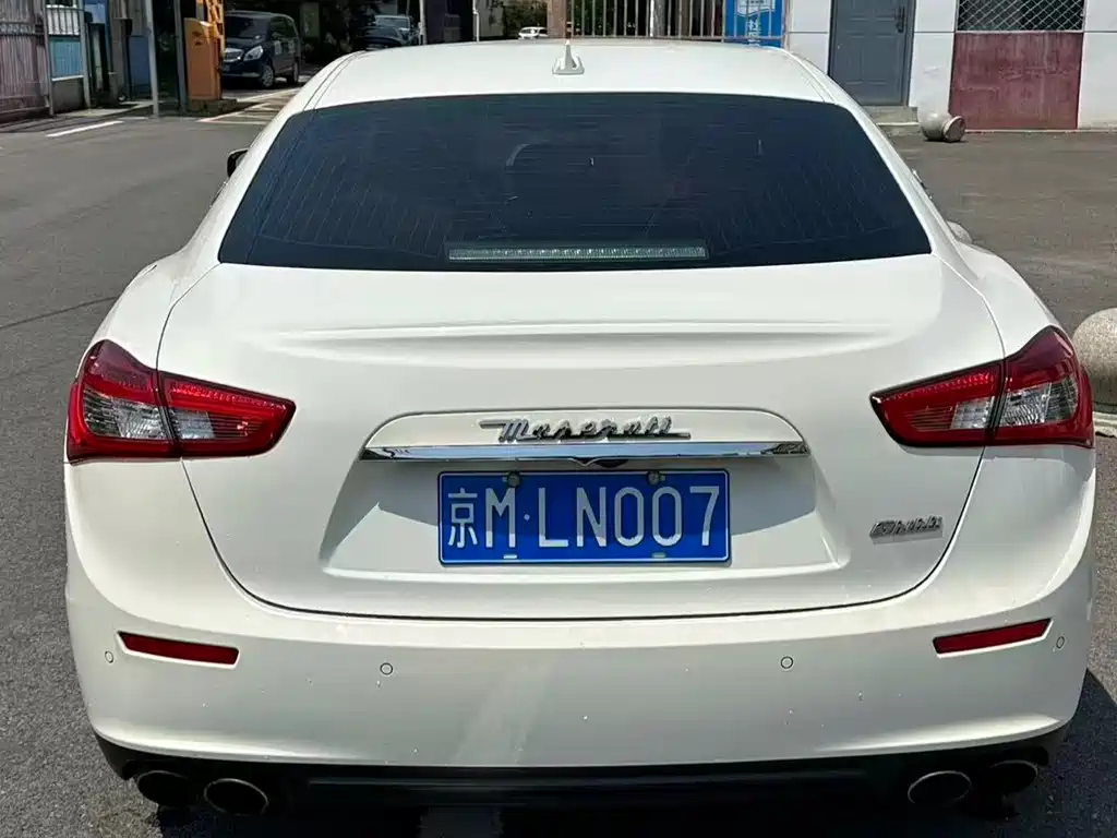 Ghibli 3.0 T Standard