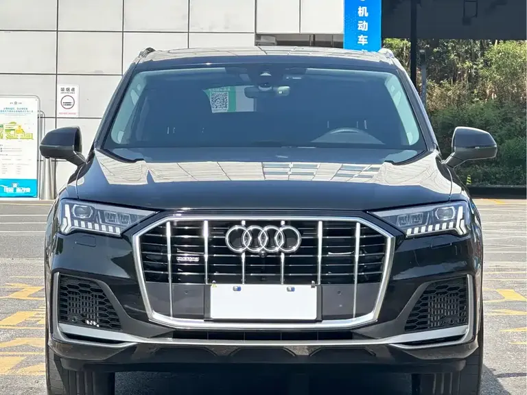 Audi Q7 55 TFSI quattro S line Sport