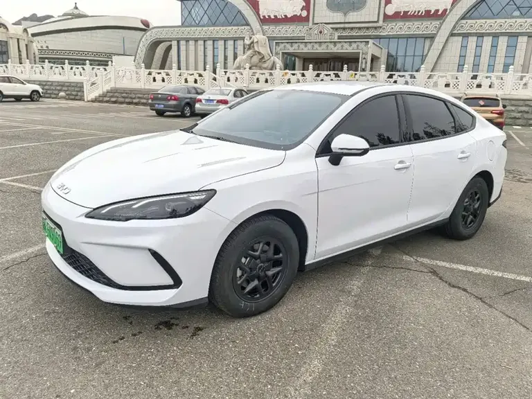 BYD Seal 05 DM-i DM-i Smart Drive 55 KM Luxury
