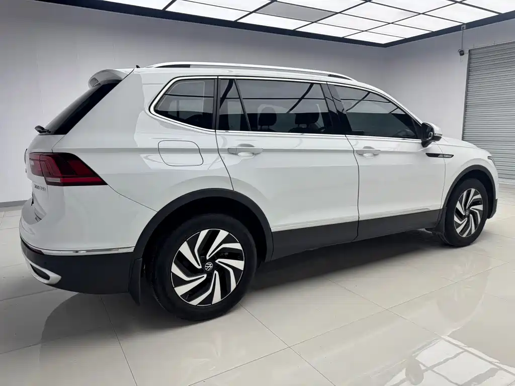 Tiguan L 280 TSI Auto 2 WD Trend Creative Limited