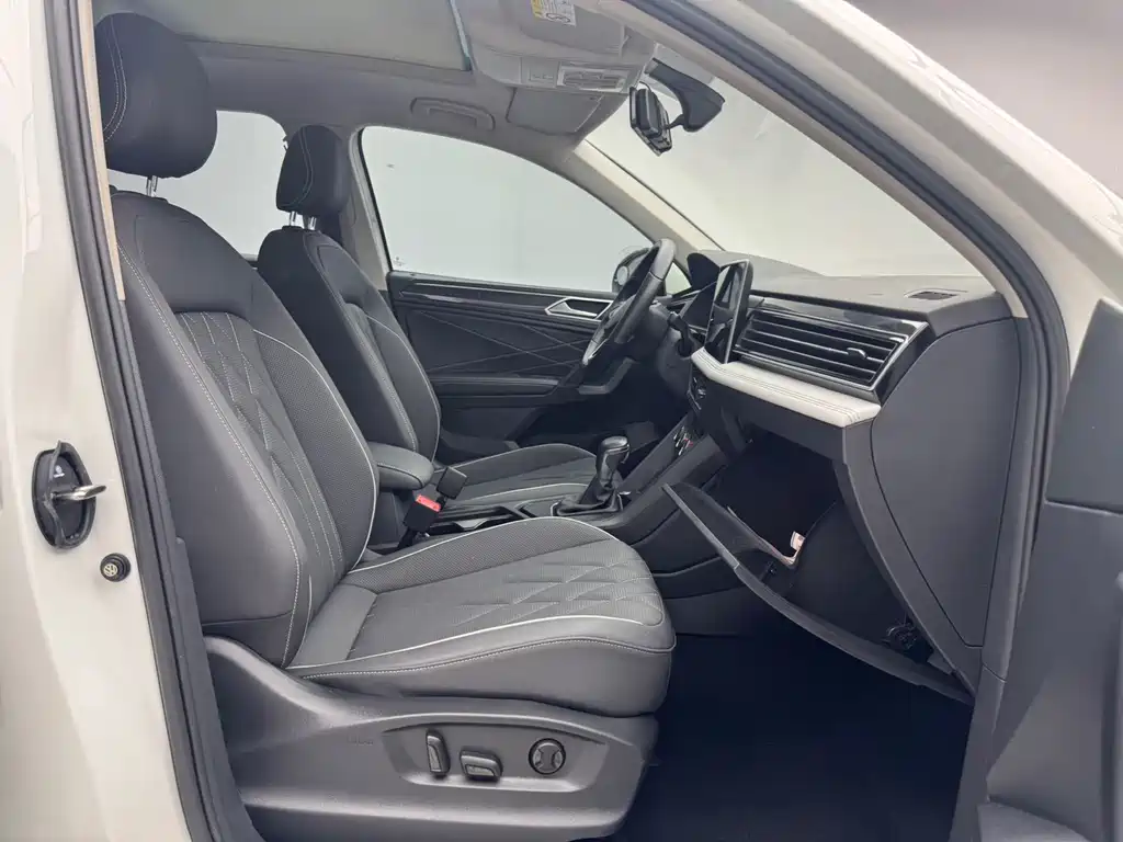 Tiguan L 280 TSI Auto 2 WD Trend Creative Limited