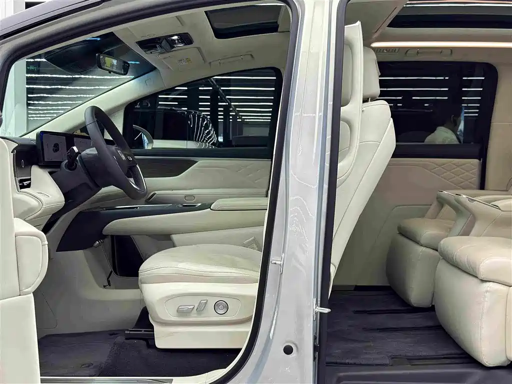 Buick Zhijing Shijia Luxury Enjoyment