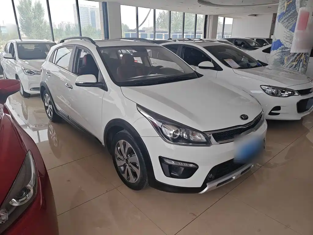KX CROSS 1.6 L Auto Agile Sunroof