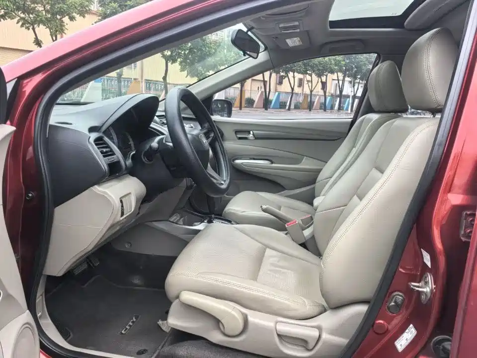 City Classic 1.5 L Auto Elite