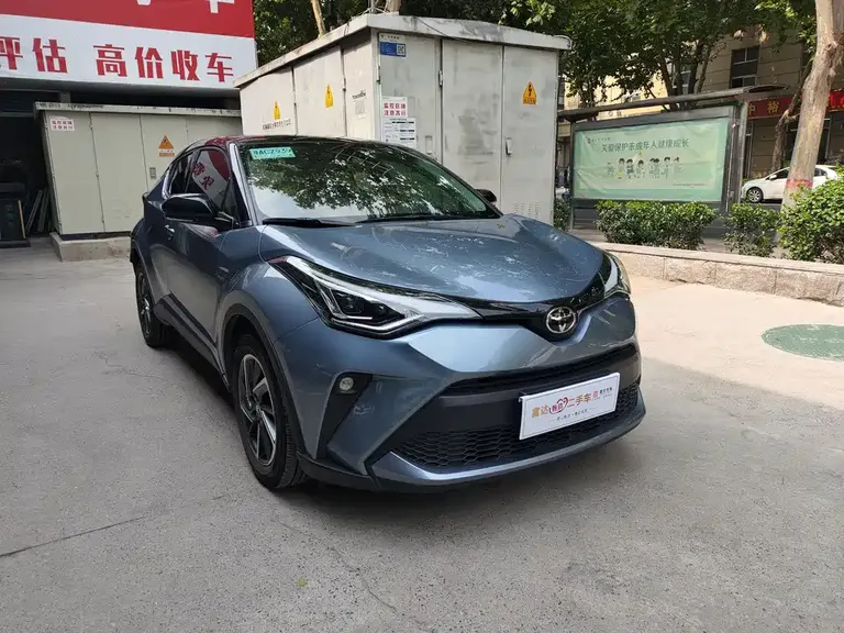 Toyota C-HR 2.0 L Luxury