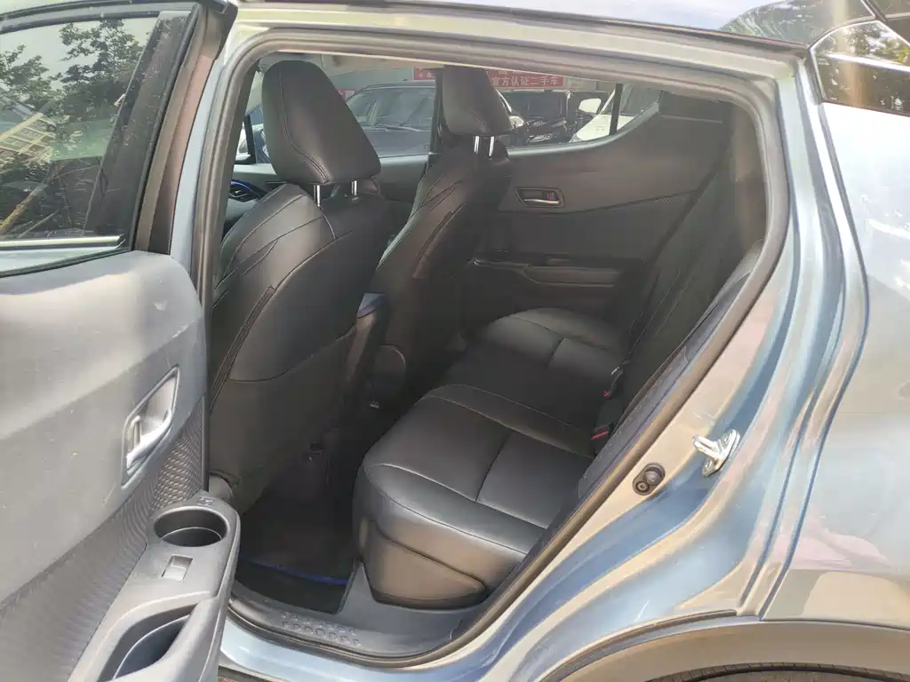 Toyota C-HR 2.0 L Luxury