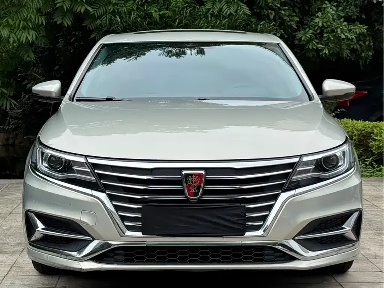 Roewe i6 NEV 45 T Hybrid Connected Smart Enjoyment