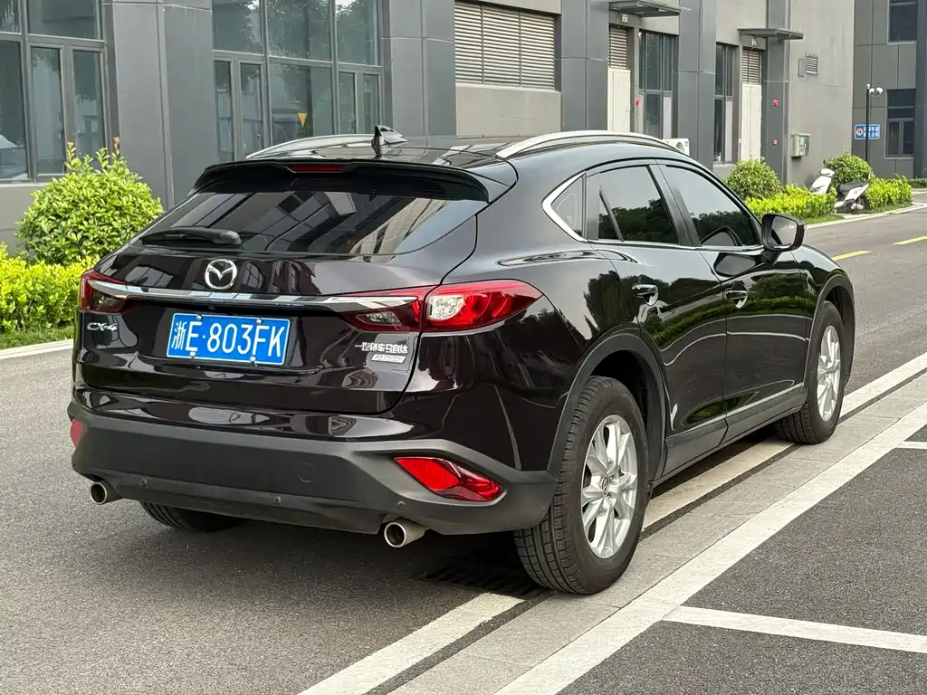 Mazda CX-4 2.0 L Auto 2 WD Blue Sky Taste