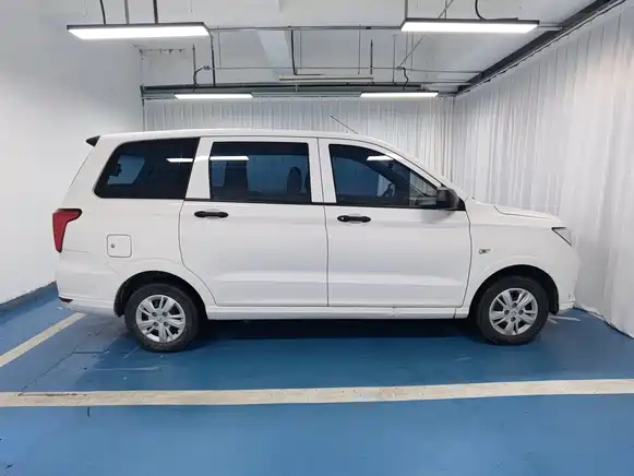 Wuling Hongguang Facelift 1.5 L S Basic Electric Assist LAR