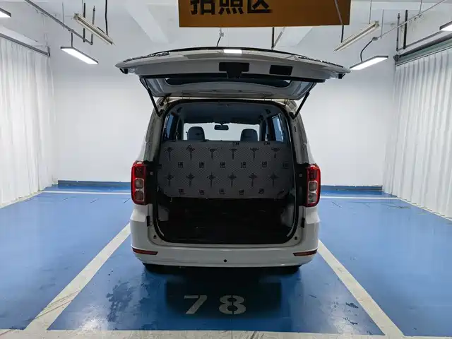 Wuling Hongguang Facelift 1.5 L S Basic Electric Assist LAR