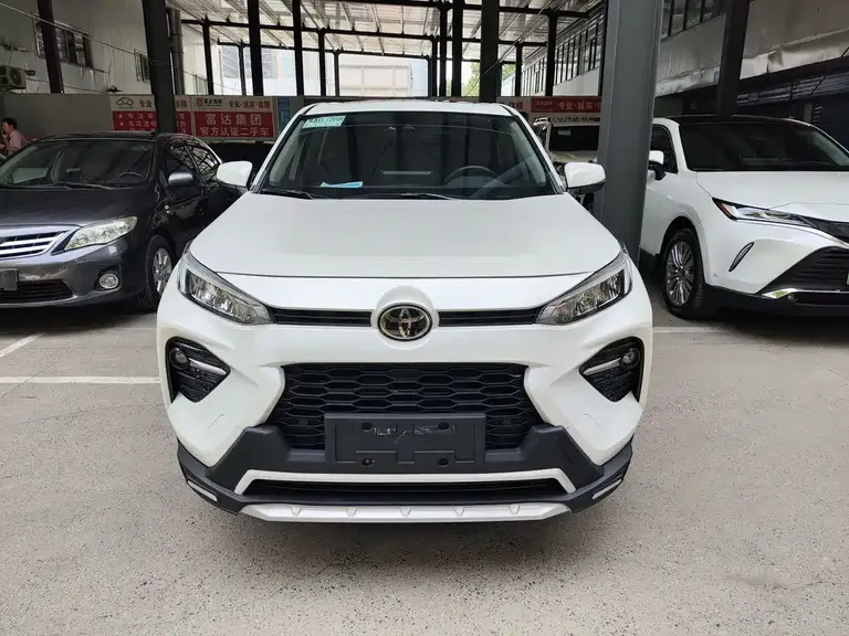 Toyota Wildlander 2.0 L CVT 2 WD Luxury