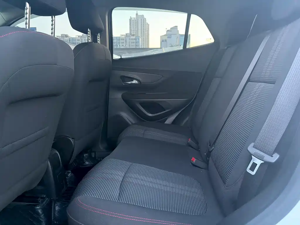 Encore 18 T Auto 2 WD Urban Leading