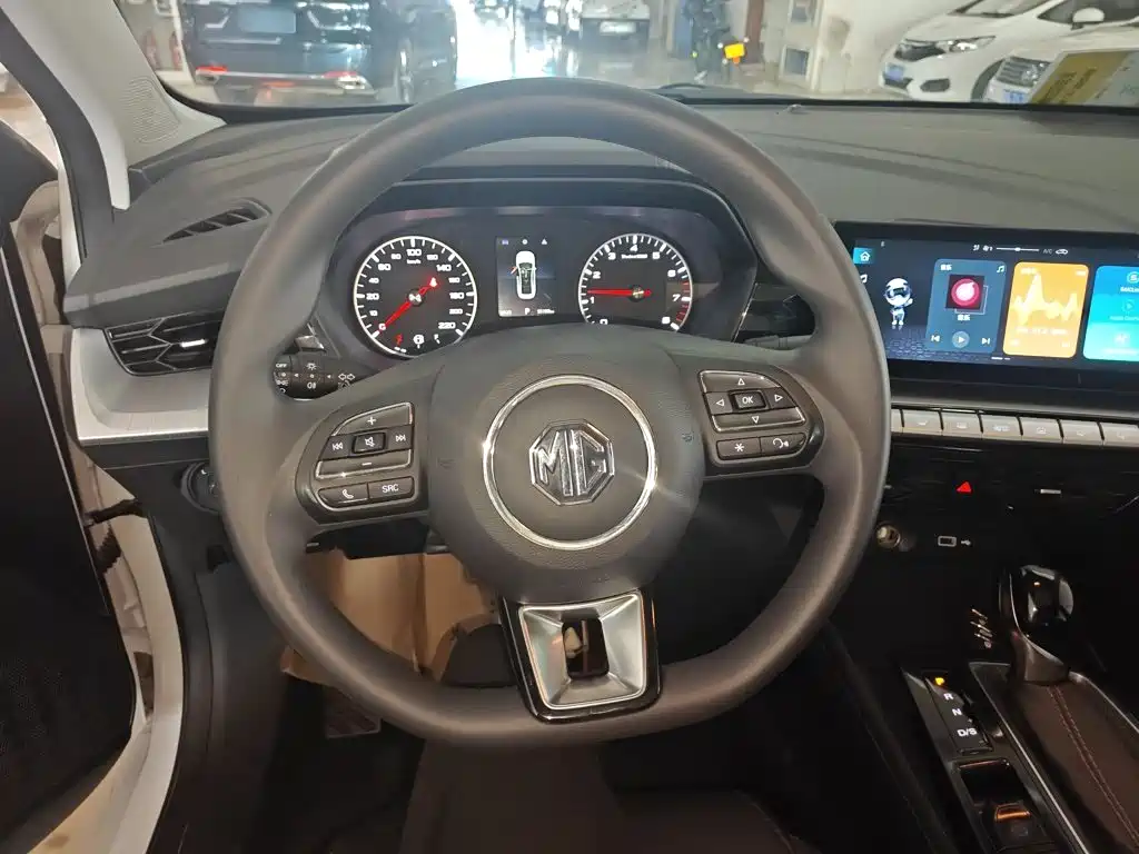 MG5 180 DVVT CVT Style