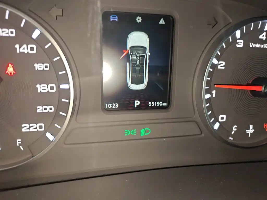 MG5 180 DVVT CVT Style