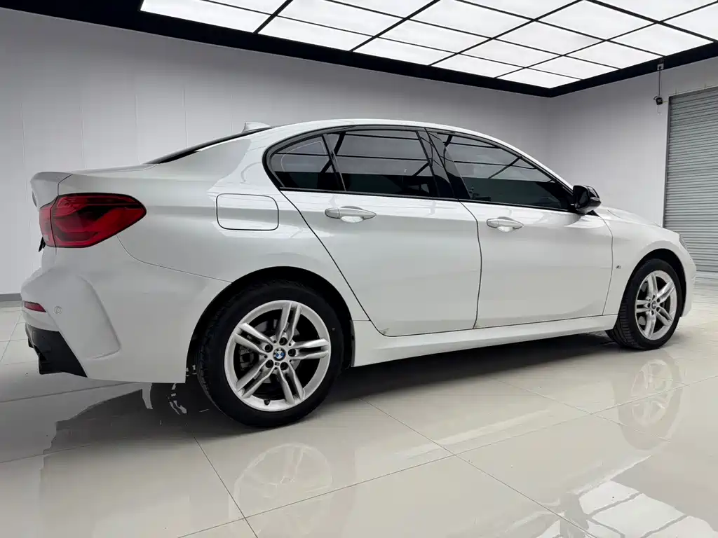 BMW 1 Series Facelift 120 i M Sport Night