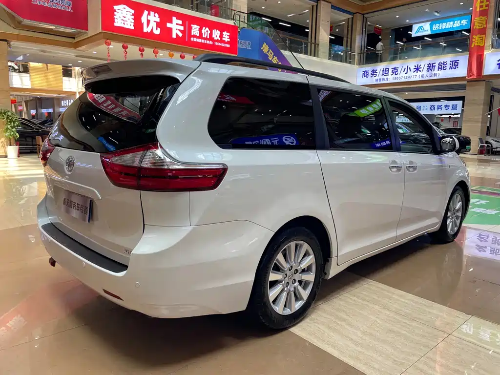 SIENNA 3.5 L 2 WD L